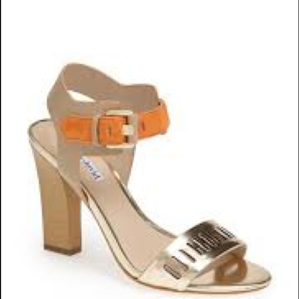 Charles David Justice Sandal NEW 9.5 Orange Gold